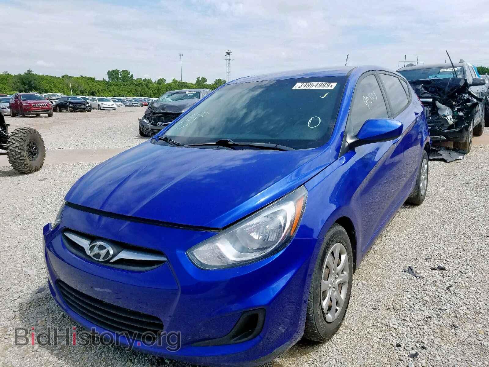 2013 HYUNDAI ACCENT - VIN: KMHCT5AE6DU134114 - Фото 2