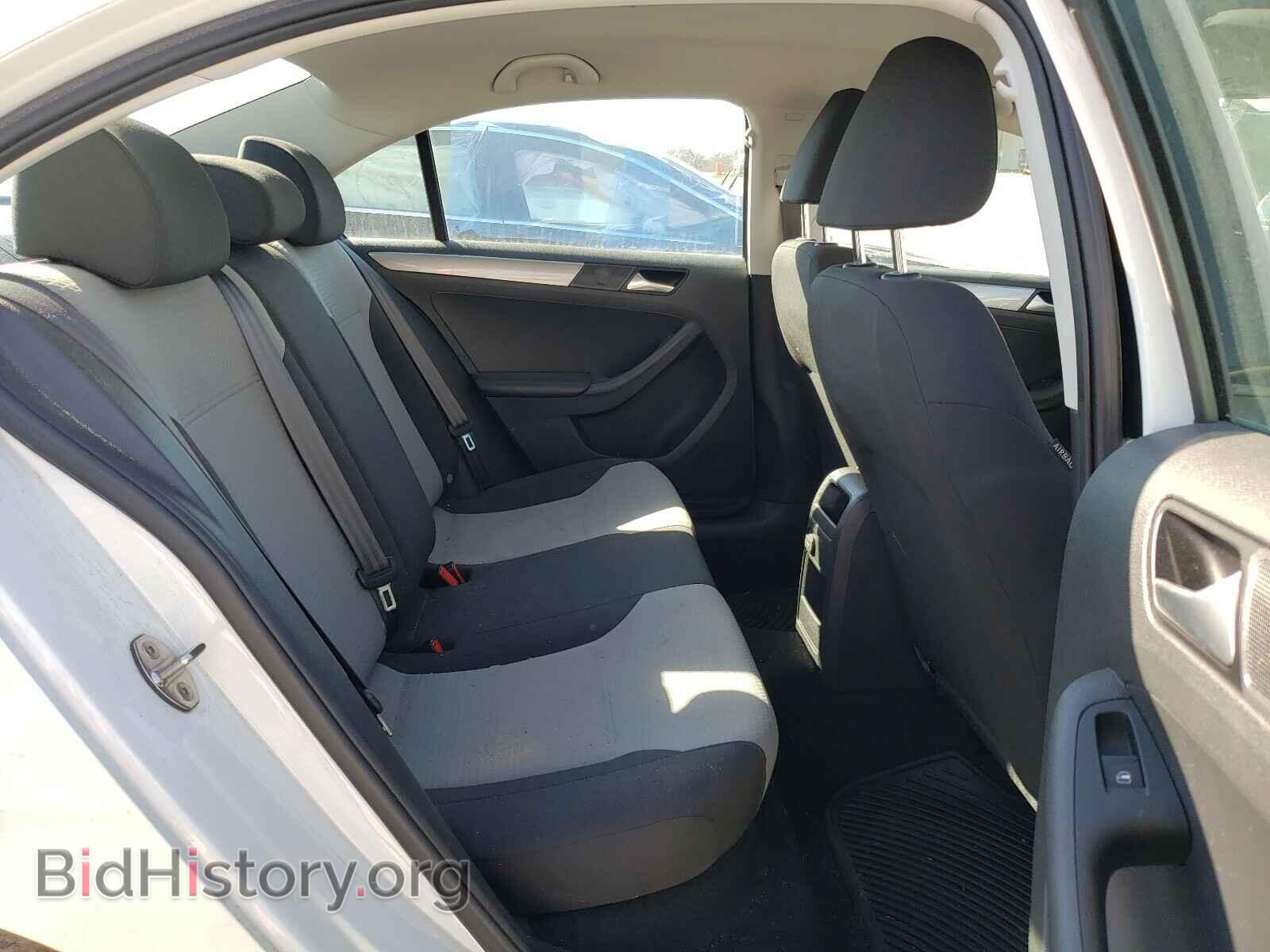 2017 VOLKSWAGEN JETTA - VIN: 3VW2B7AJ2HM220992 - Photo 6