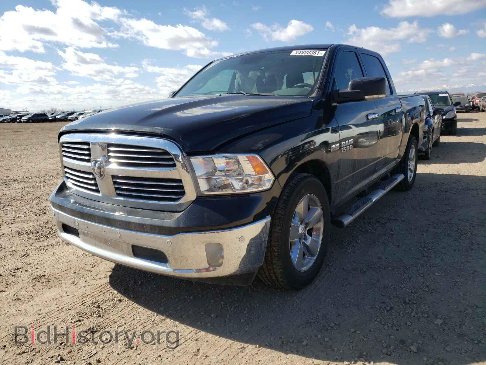 2017 RAM 1500 - VIN: 1C6RR6LT8HS769309 - Photo 2