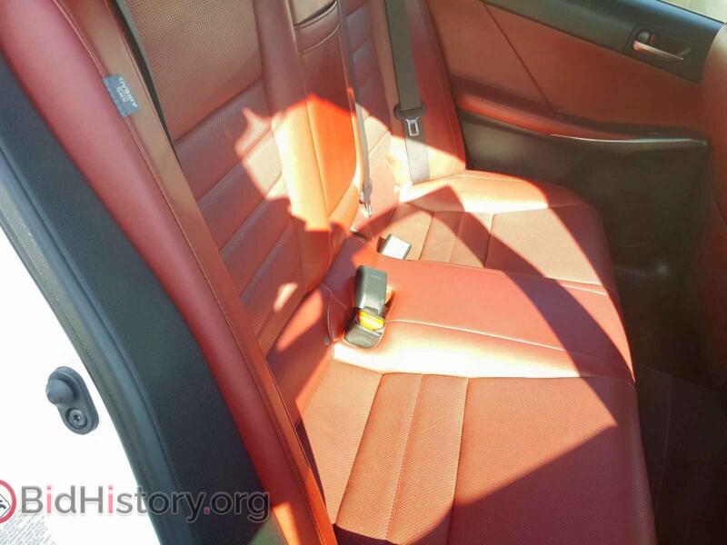 2017 Lexus IS (VIN JTHBA1D23H5043669) — photo 6 of 10