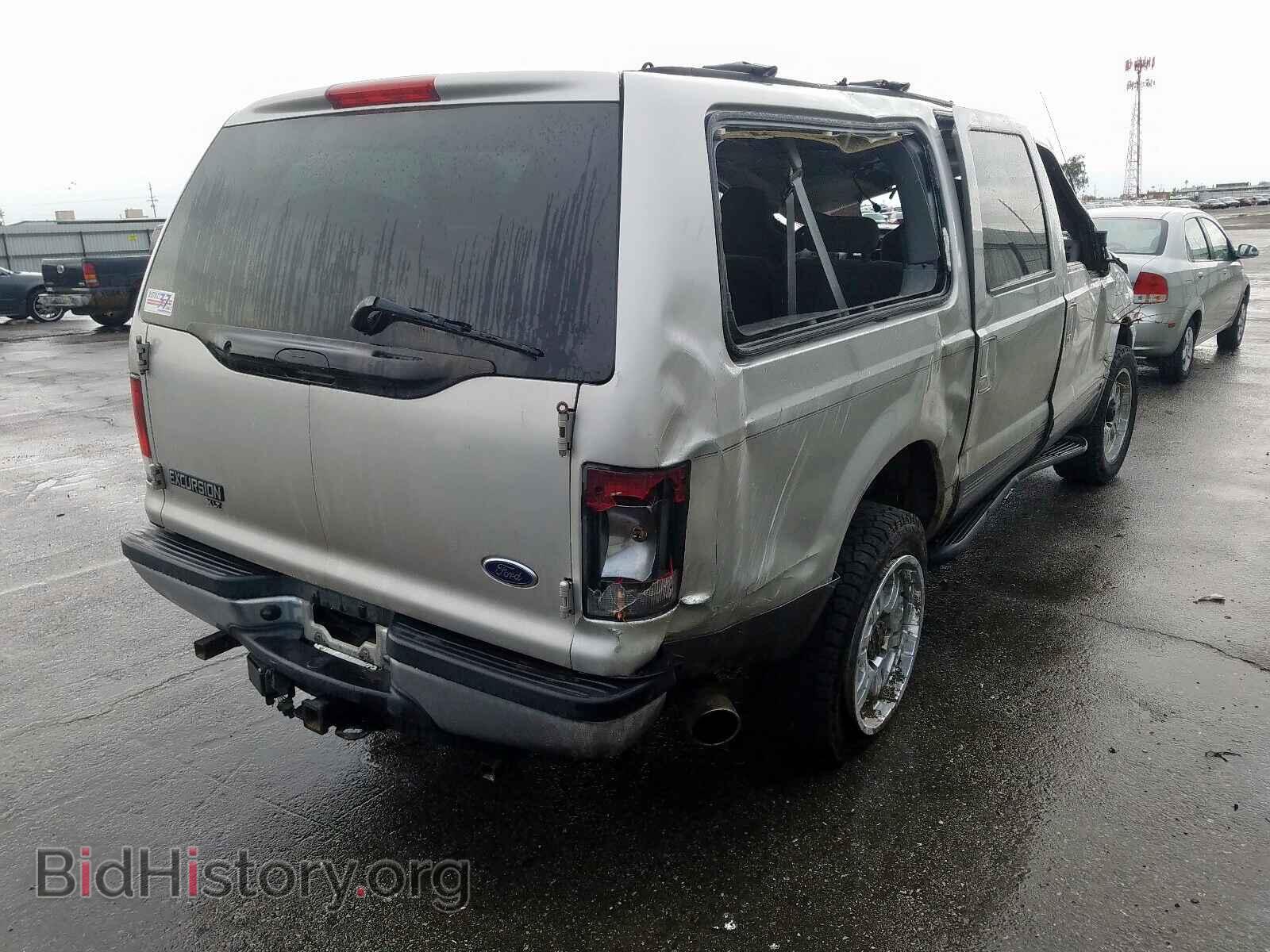 2002 FORD EXCURSION - VIN: 1FMSU41F82EB25062 - Photo 4