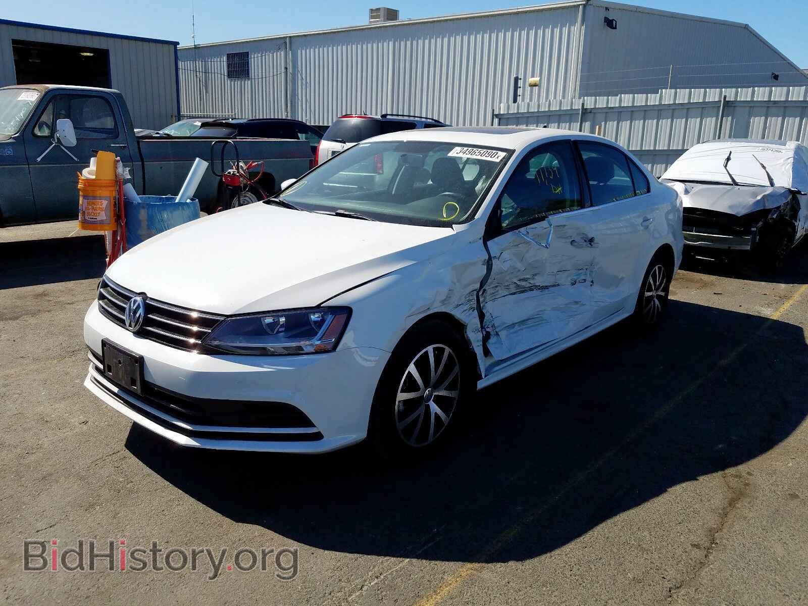 2017 VOLKSWAGEN JETTA - VIN: 3VWDB7AJ3HM403228 - Photo 2
