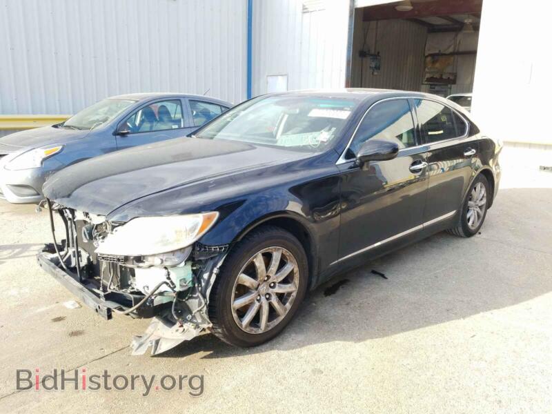 2007 Lexus LS460 (VIN JTHBL46F675011017) — фото 2 из 10