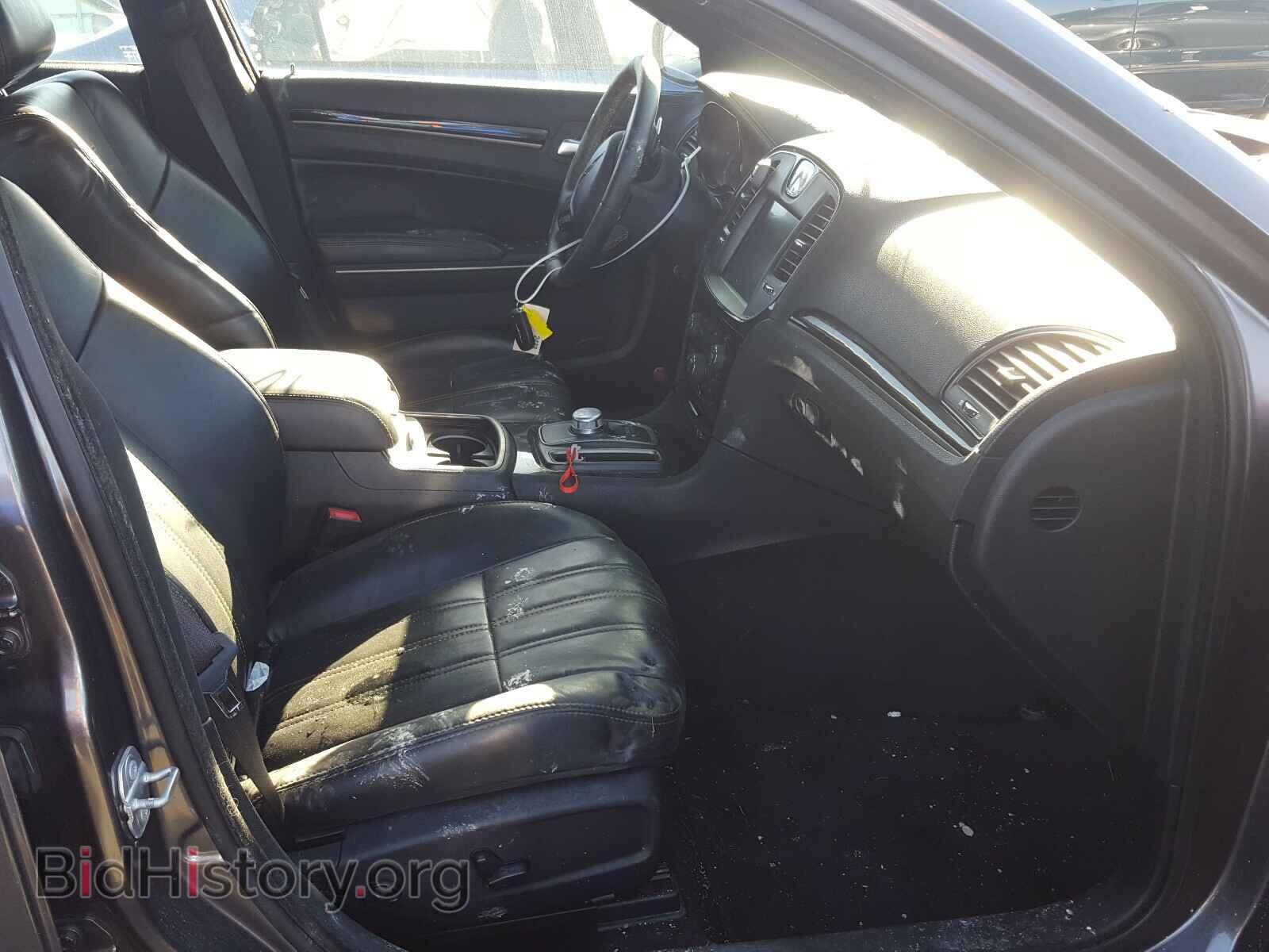2016 CHRYSLER 300 - VIN: 2C3CCABG3GH273531 - Фото 5