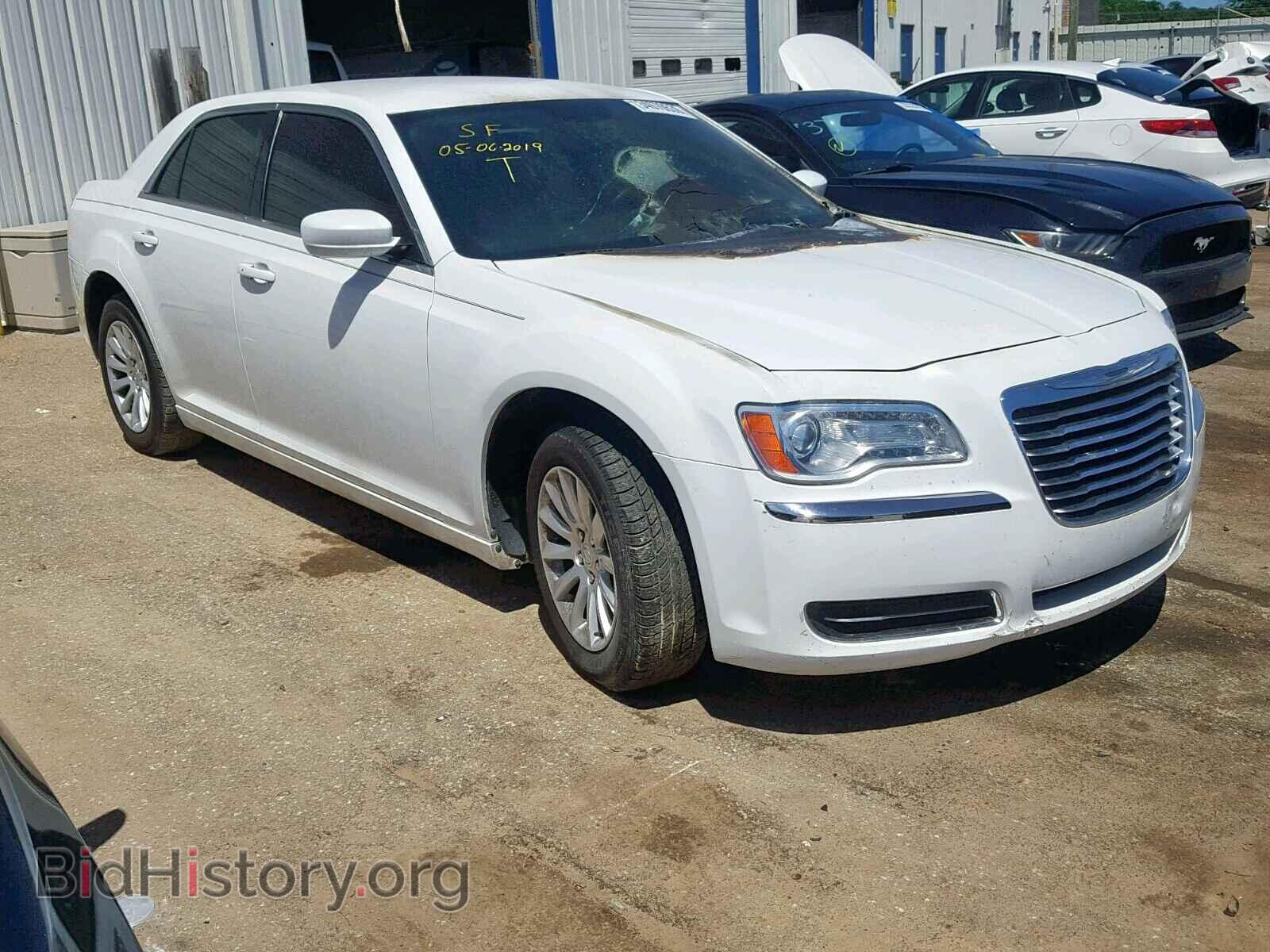 Фотография 2C3CCAAG9EH217771 - CHRYSLER 300 2014