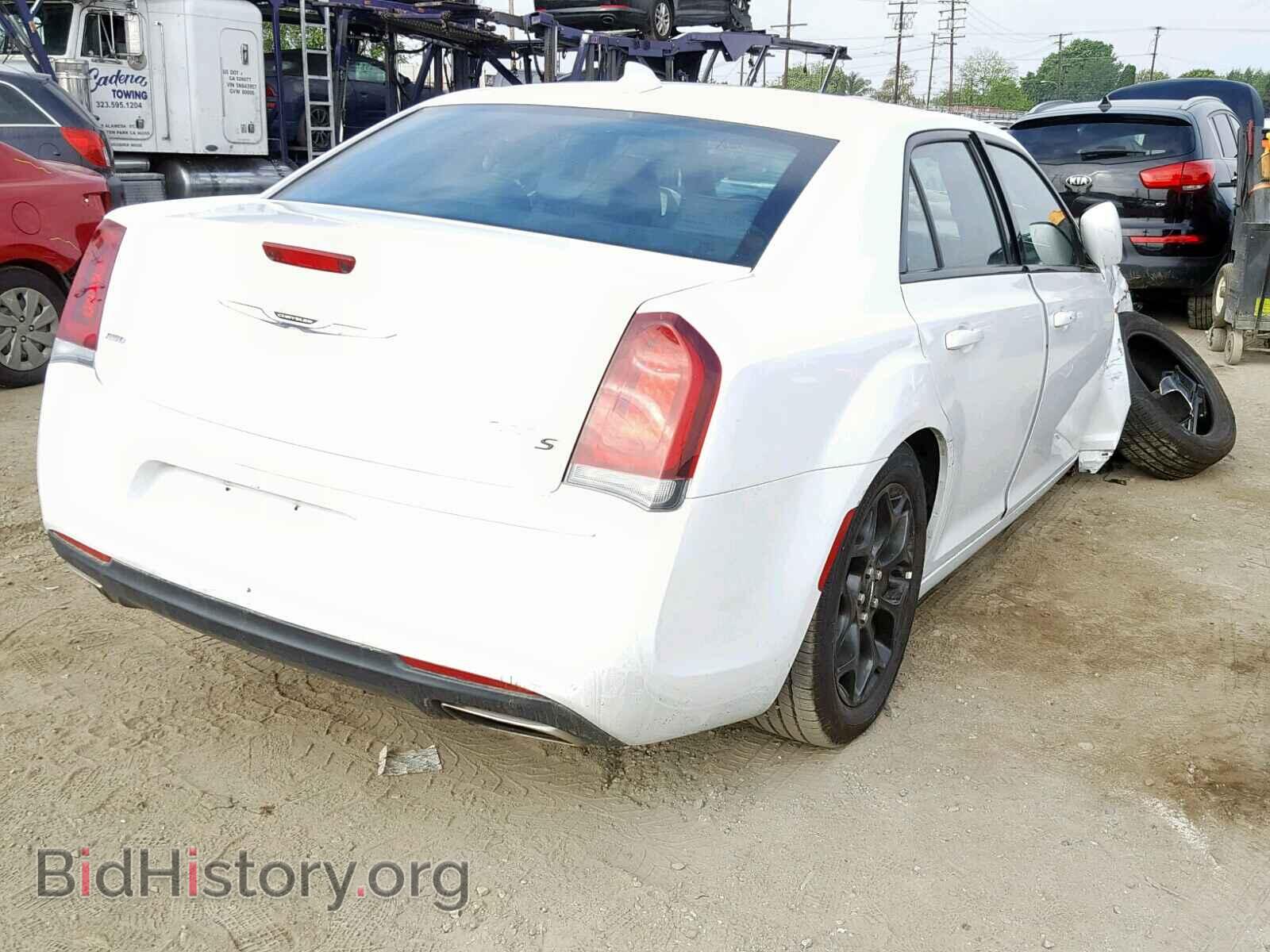 2019 CHRYSLER 300 - VIN: 2C3CCAGG3KH517499 - Фото 4