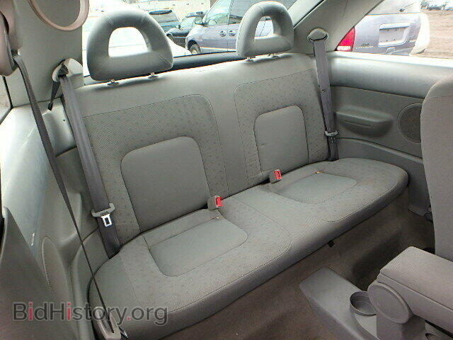 2000 VOLKSWAGEN BEETLE - VIN: 3VWCC21C7YM480195 - Фото 6