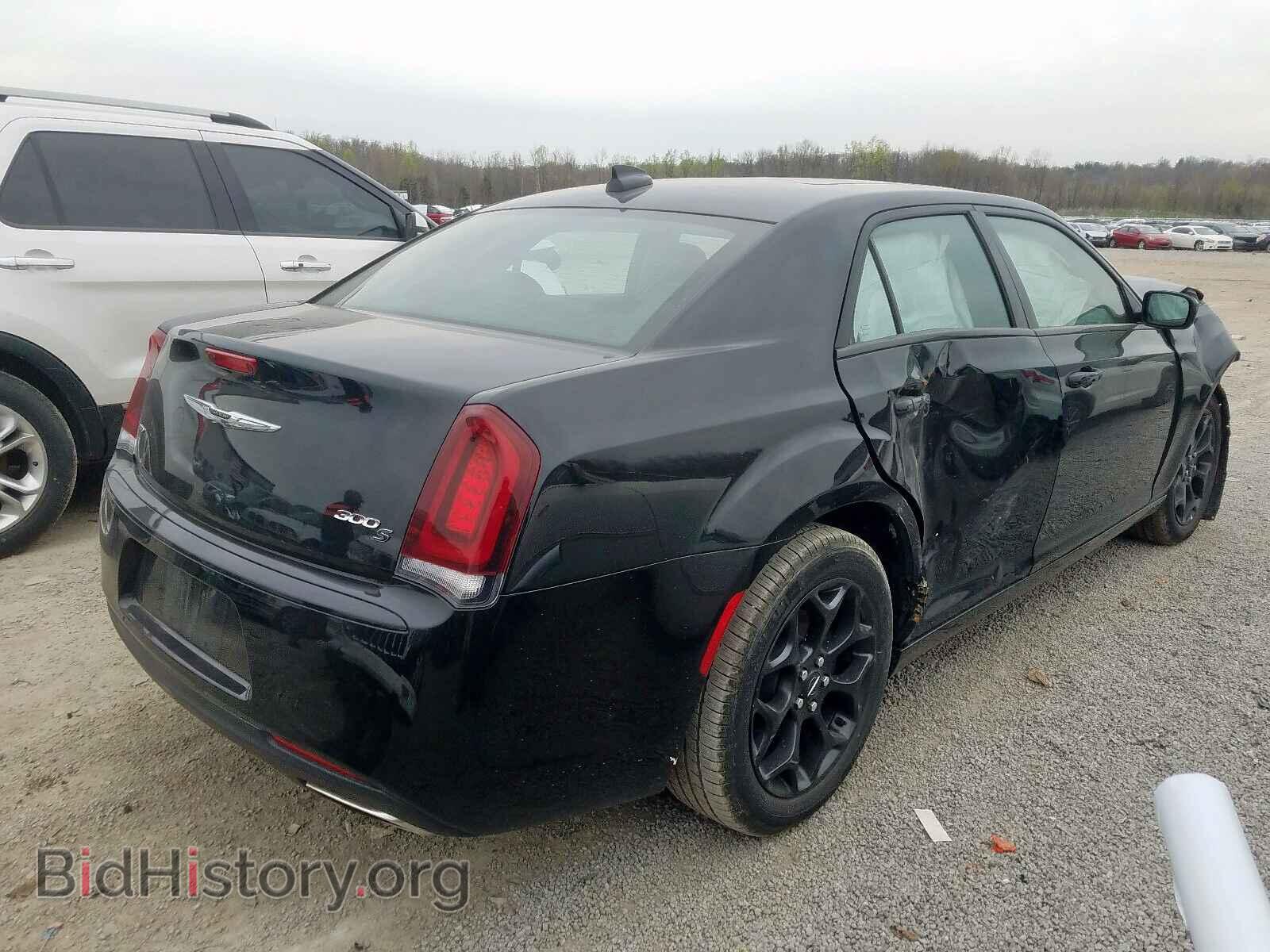 2019 CHRYSLER 300 - VIN: 2C3CCAGG7KH648399 - Фото 4