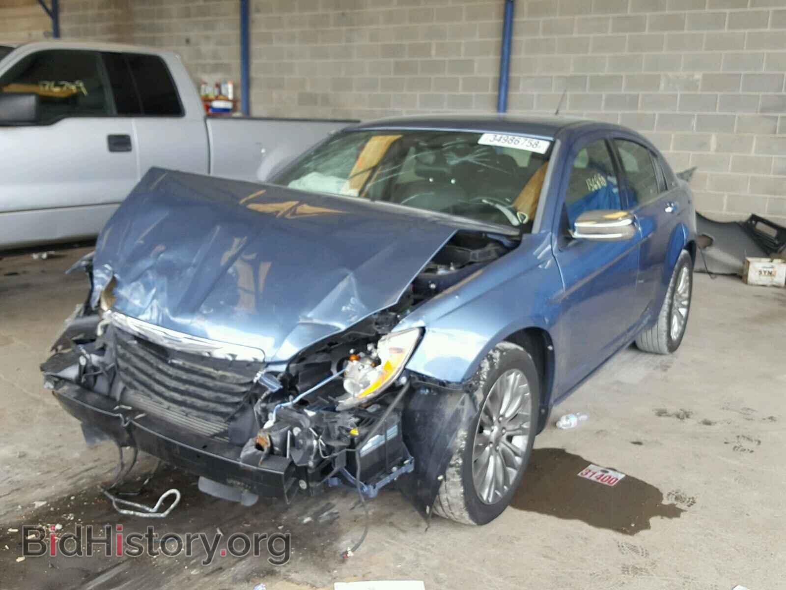 2011 CHRYSLER 200 - VIN: 1C3BC2FG8BN533496 - Фото 2
