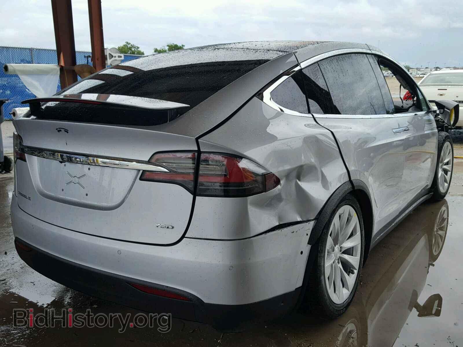 2017 TESLA MODEL X - VIN: 5YJXCDE23HF049584 - Фото 4