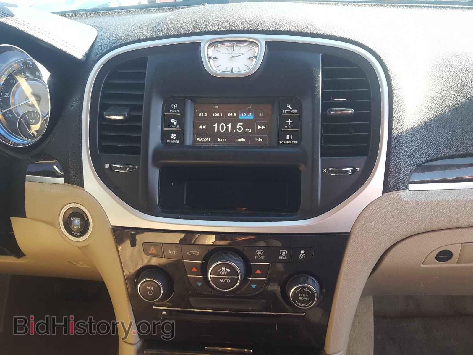 2012 CHRYSLER 300 - VIN: 2C3CCAAG9CH138632 - Фото 9
