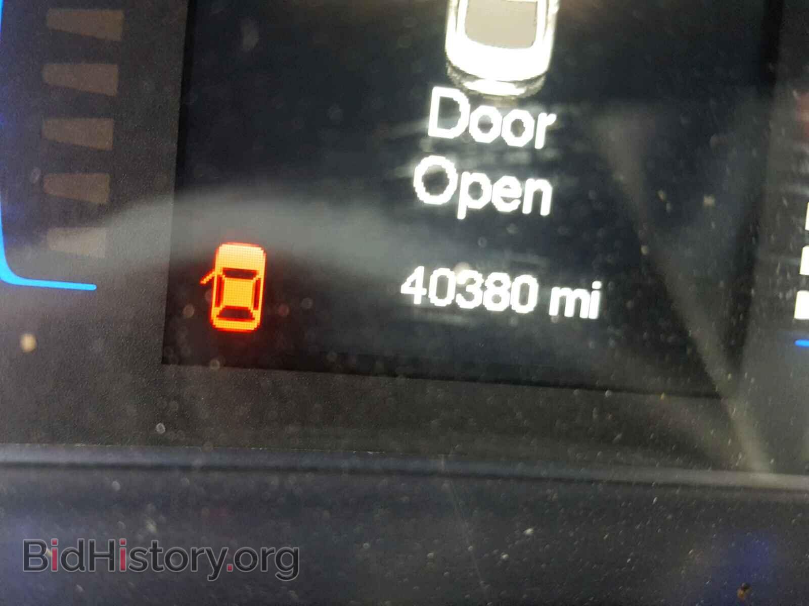 2016 CHRYSLER 200 - VIN: 1C3CCCAB0GN119545 - Фото 8