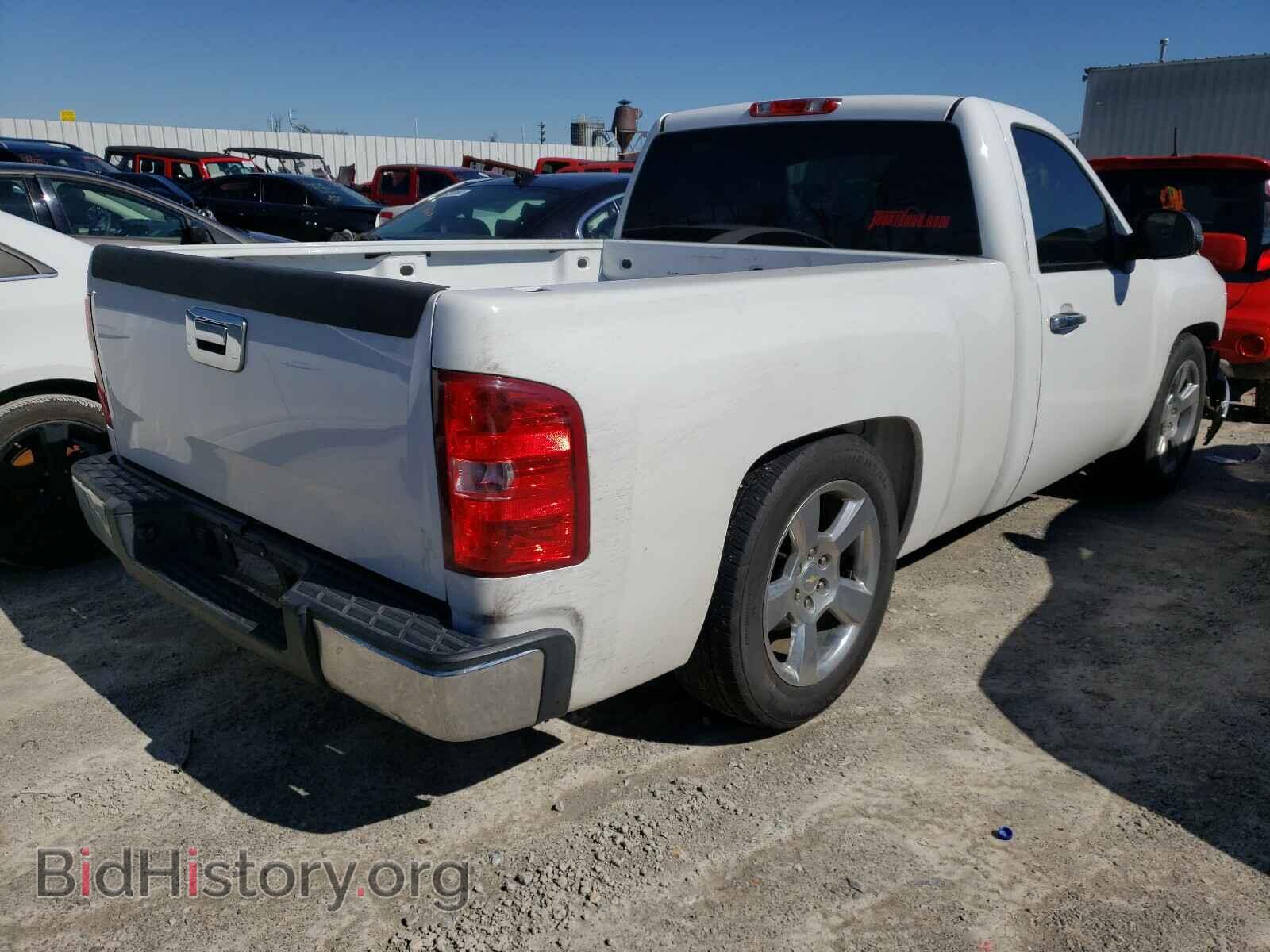 2011 CHEVROLET SILVERADO - VIN: 1GCNCPEX5BZ225749 - Фото 4