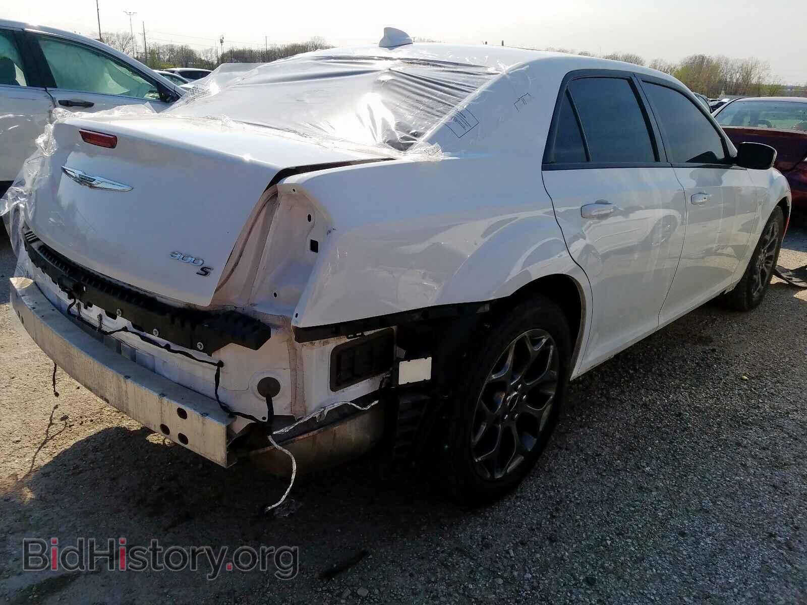 2016 CHRYSLER 300 - VIN: 2C3CCAGG5GH282952 - Фото 4