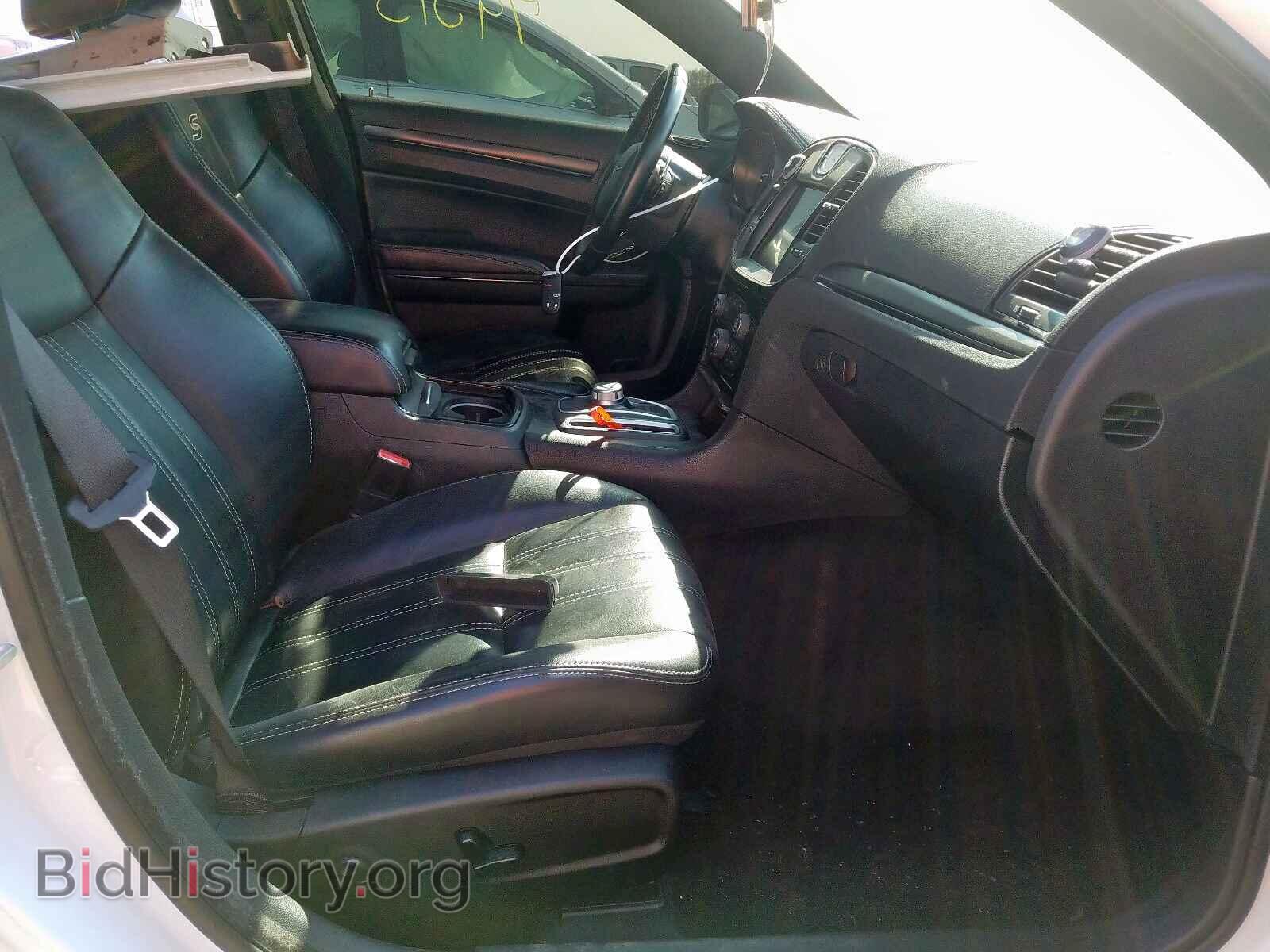 2016 CHRYSLER 300 - VIN: 2C3CCAGG5GH282952 - Фото 5