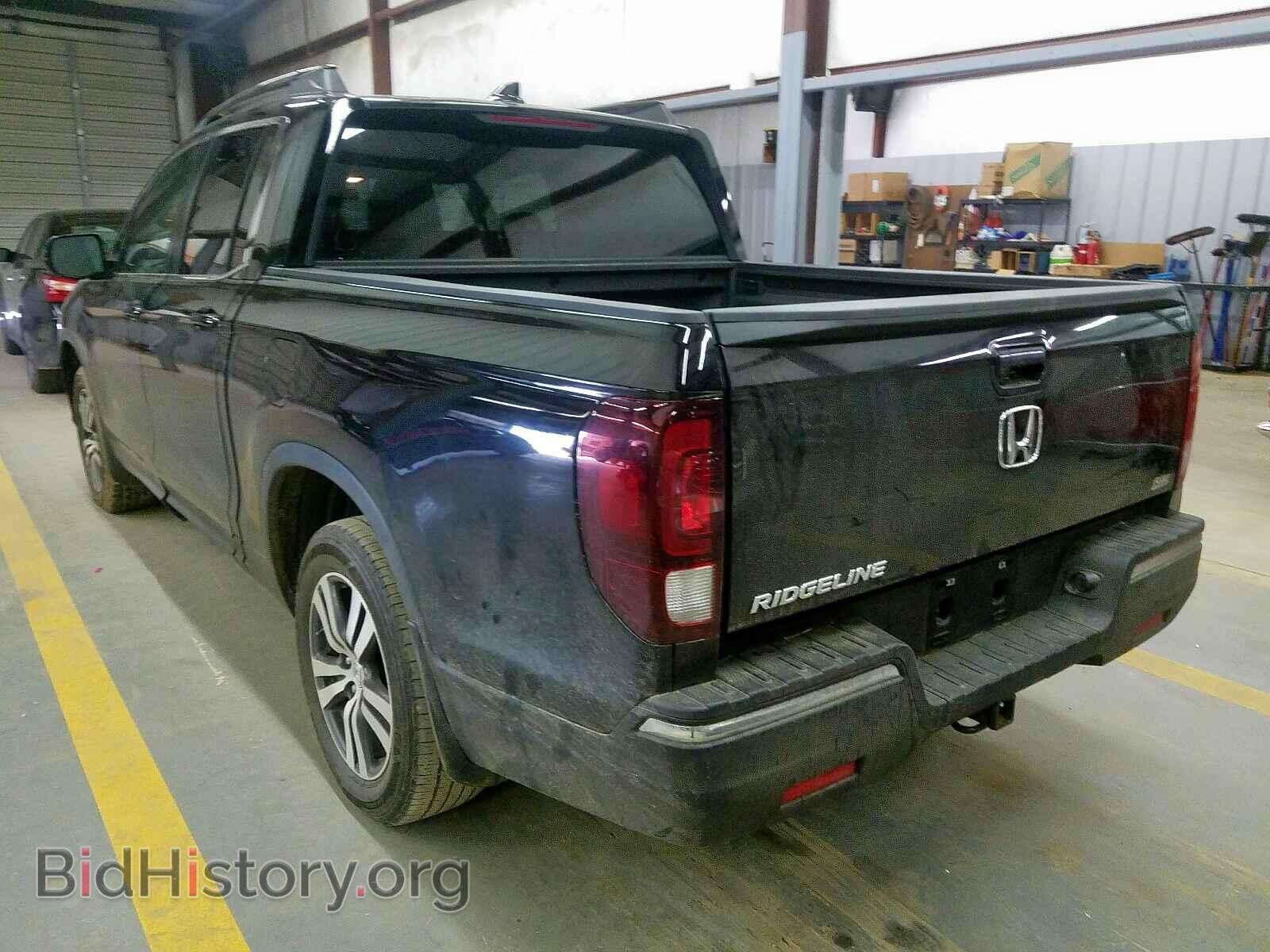 2017 HONDA RIDGELINE - VIN: 5FPYK2F5XHB001074 - Фото 3
