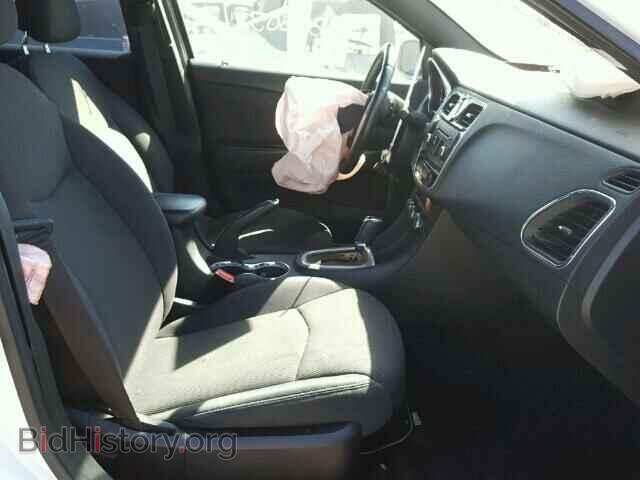 2012 CHRYSLER 200 - VIN: 1C3CCBBG8CN304702 - Фото 5