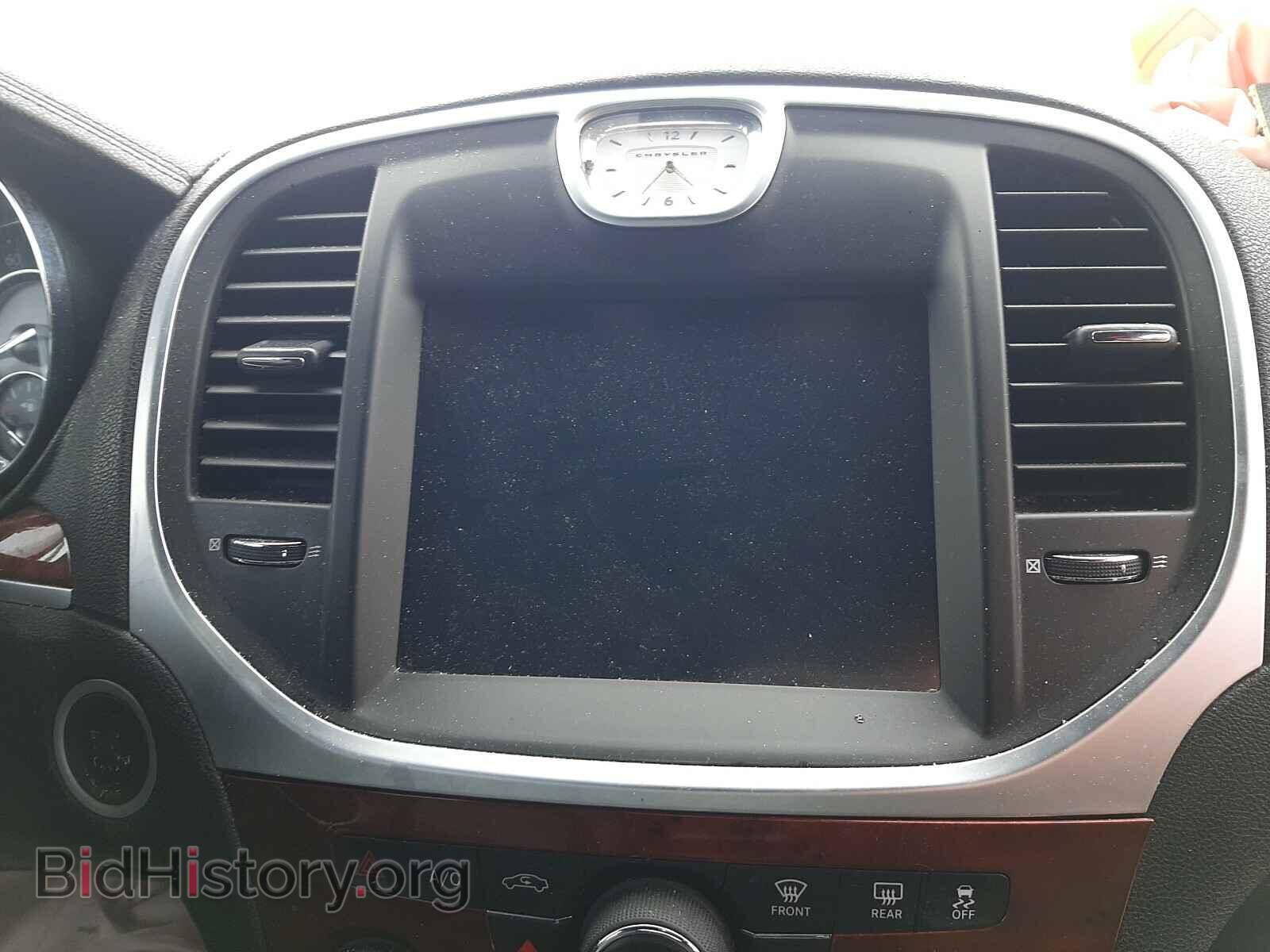 2013 CHRYSLER 300 - VIN: 2C3CCAAG0DH564985 - Фото 9