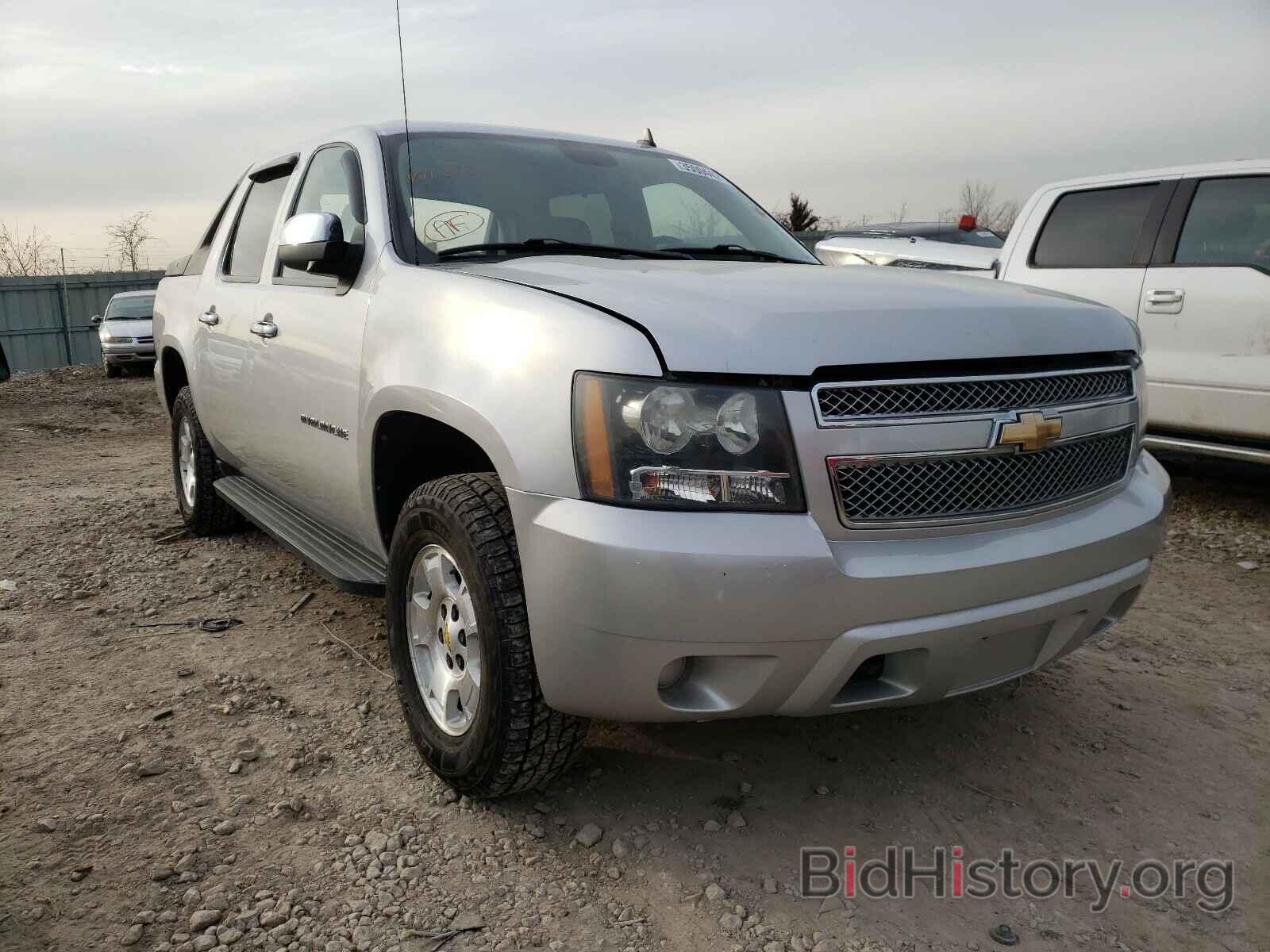 Photo 3GNVKEE01AG272101 - CHEVROLET AVALANCHE 2010