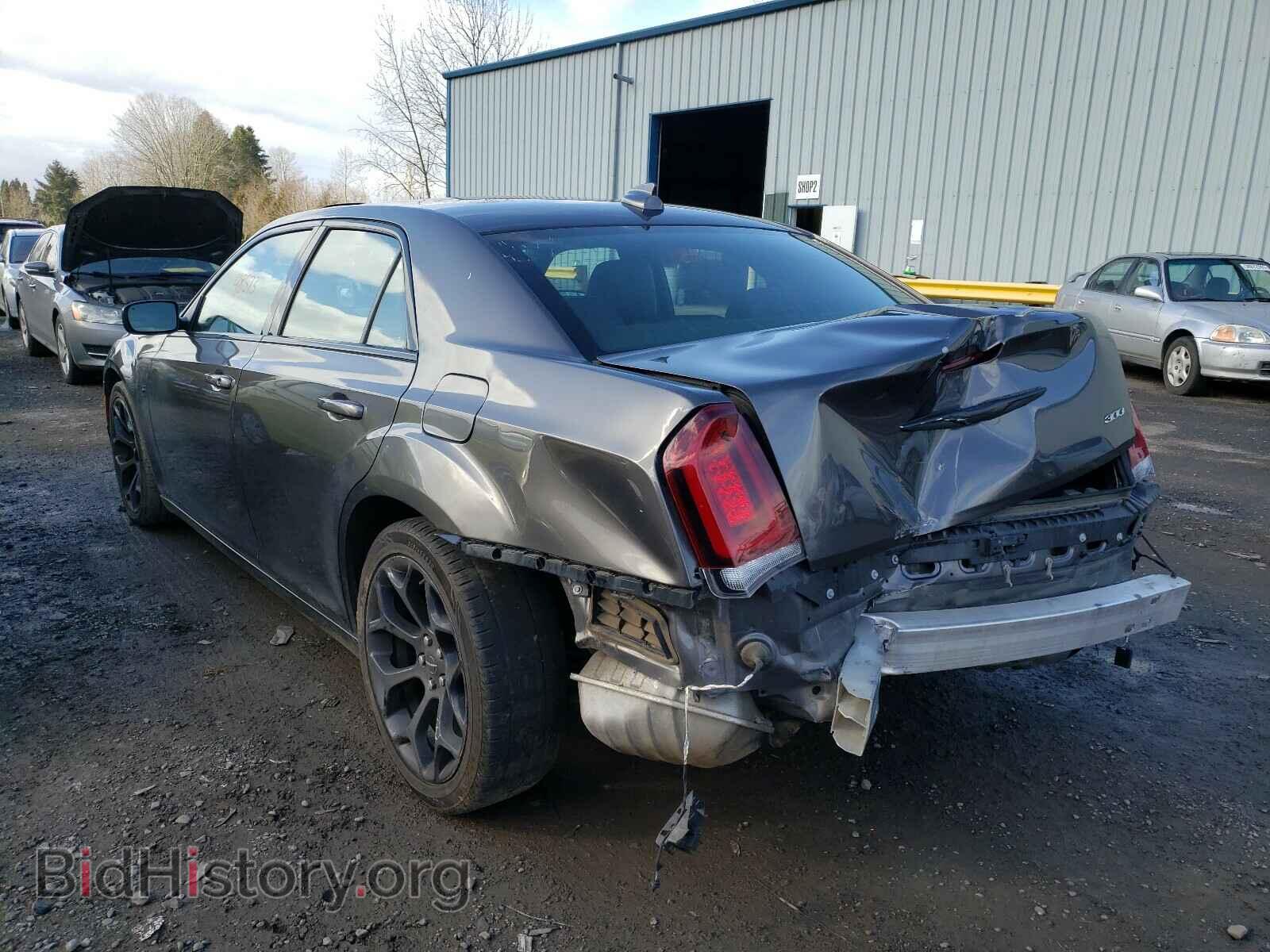 2019 CHRYSLER 300 - VIN: 2C3CCABG7KH656008 - Фото 3