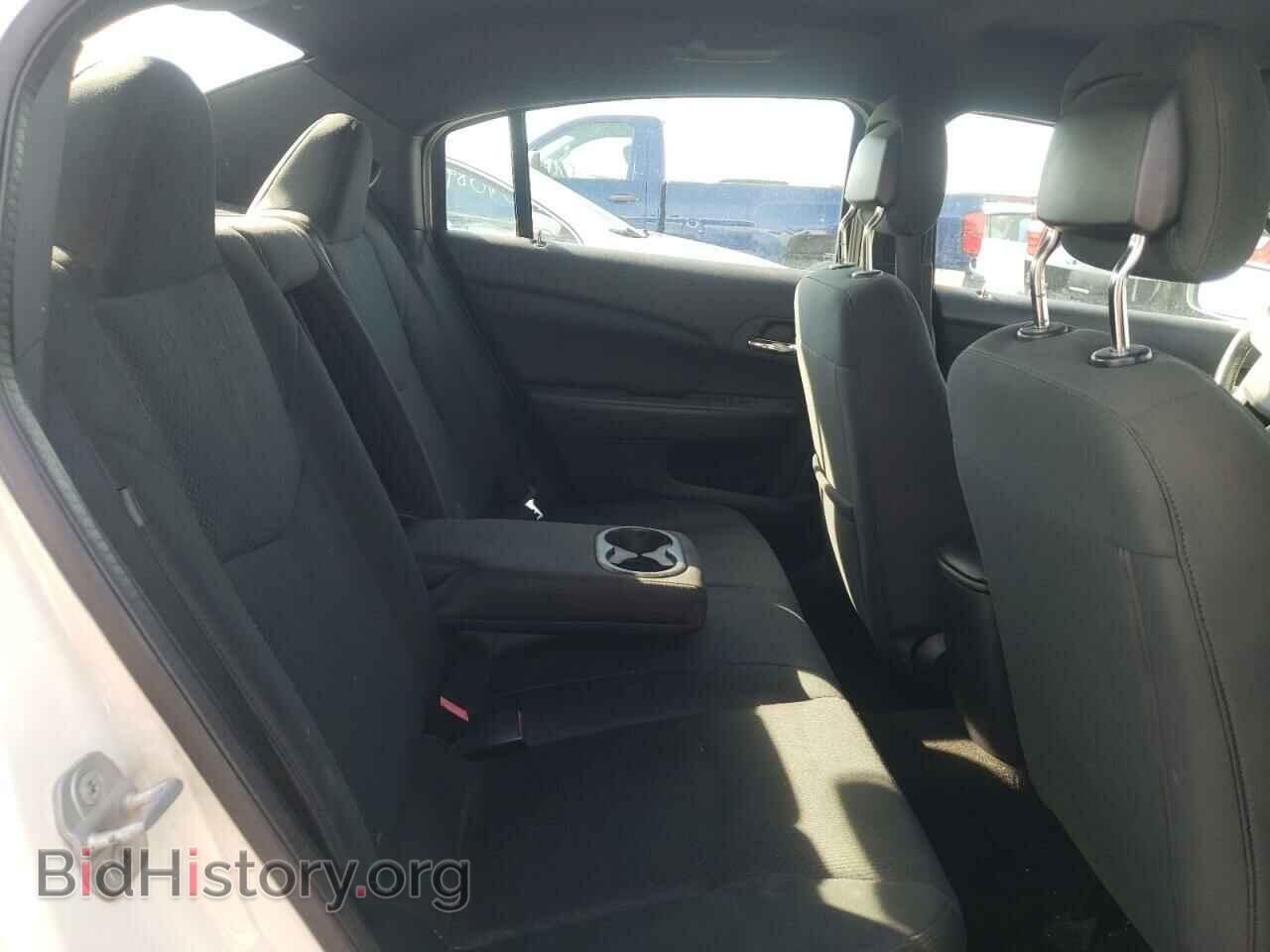 2011 CHRYSLER 200 - VIN: 1C3BC1FB8BN514686 - Фото 6
