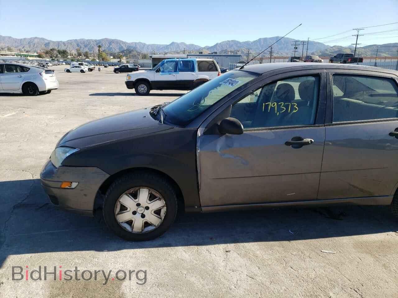 2006 FORD FOCUS - VIN: 1FAFP34N76W184393 - Фото 9