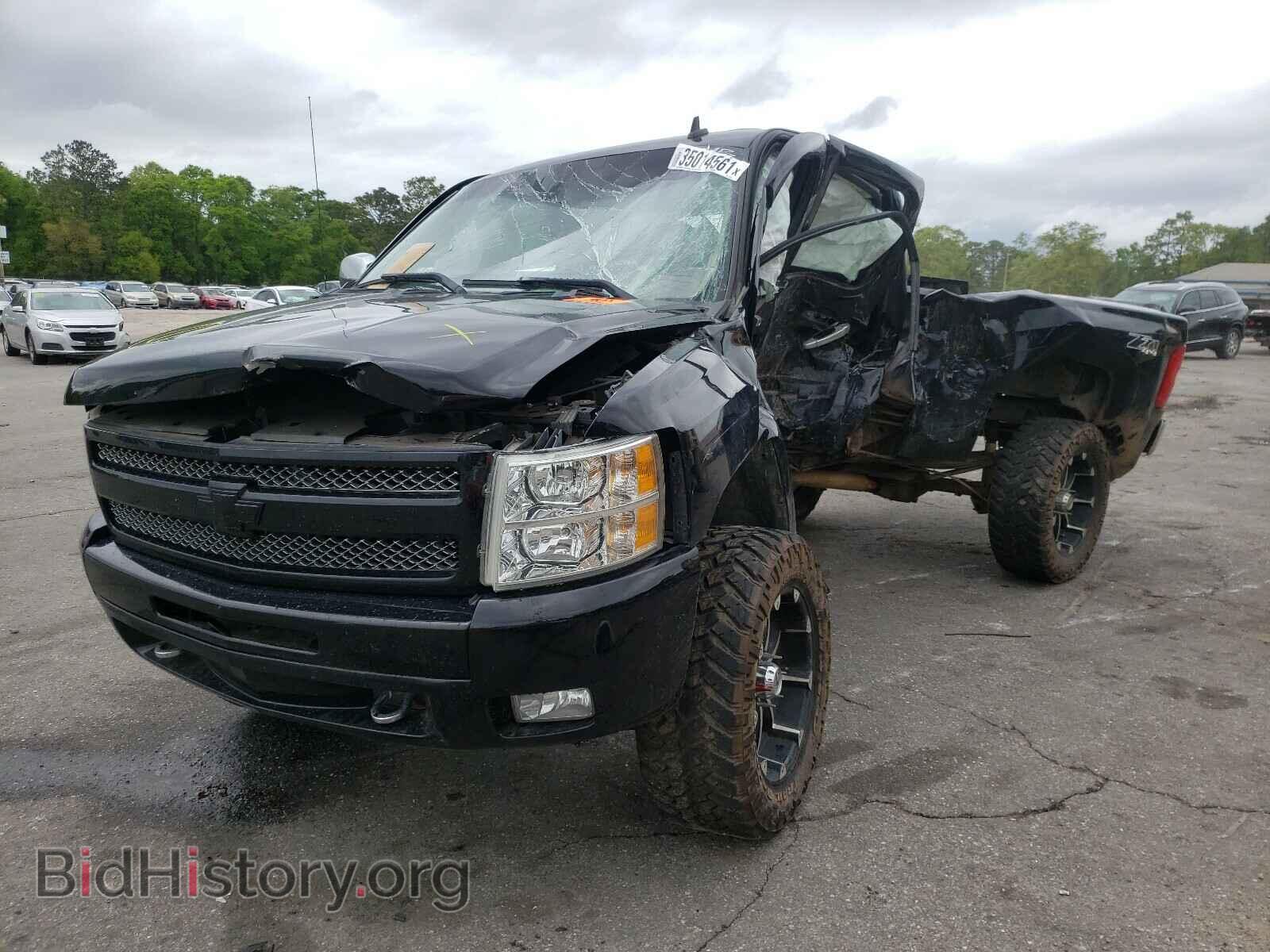 2011 CHEVROLET SILVERADO - VIN: 3GCPKSE35BG331131 - Фото 2