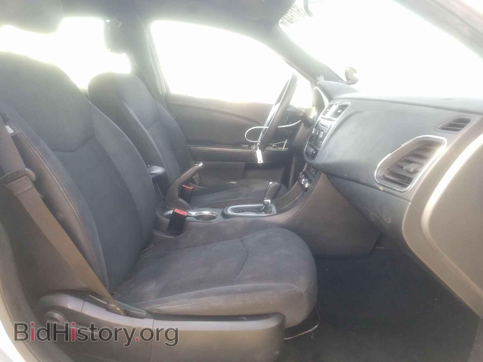 2012 CHRYSLER 200 - VIN: 1C3CCBAB5CN318448 - Фото 5