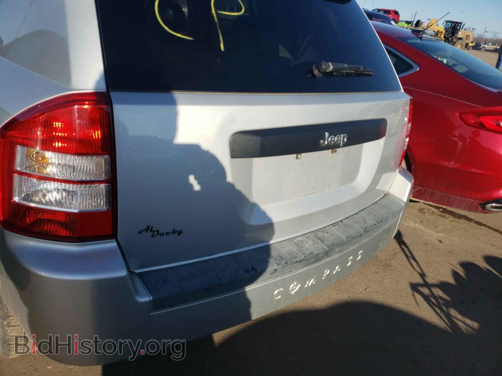 2009 JEEP COMPASS - VIN: 1J4FT47B99D111114 - Фото 9