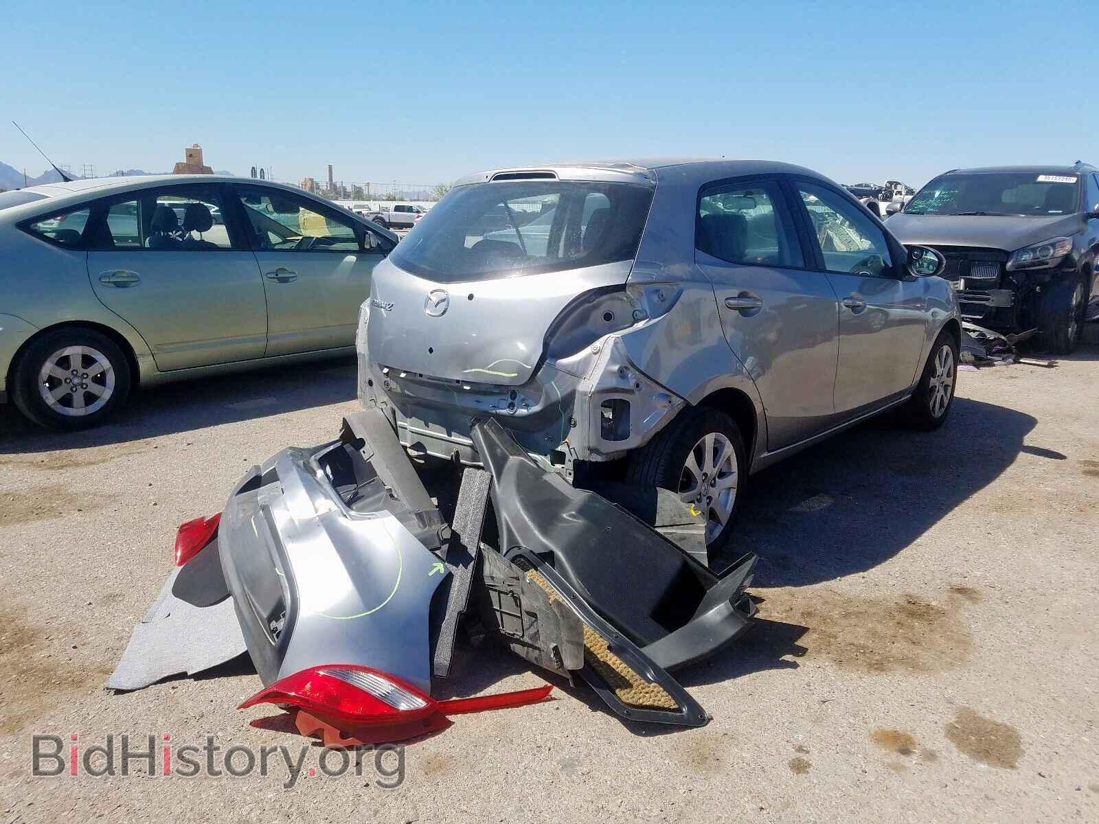 2011 MAZDA 2 - VIN: JM1DE1HZ2B0126472 - Photo 4