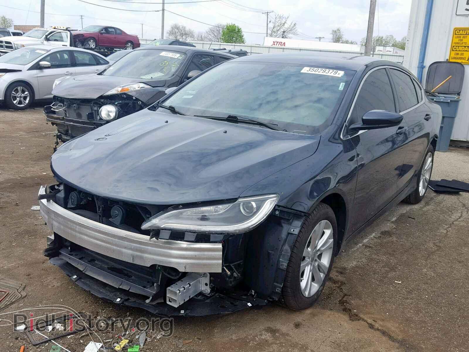 2016 CHRYSLER 200 - VIN: 1C3CCCAB4GN172328 - Фото 2