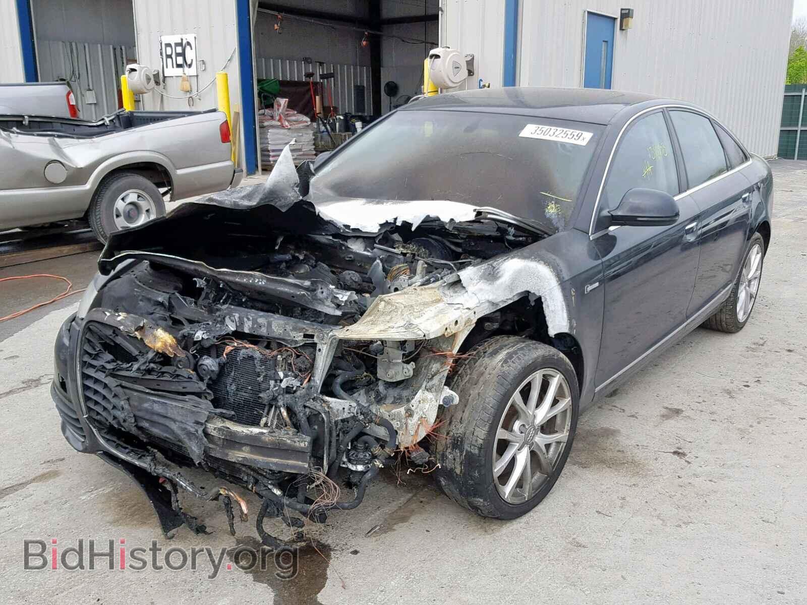 2010 AUDI A6 - VIN: WAUFGAFB9AN070859 - Фото 2