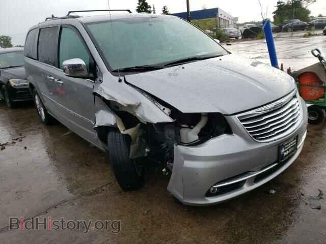 2015 Chrysler MINIVAN Town & COU (VIN 2C4RC1CG0FR547653) — photo 1 of 10, Copart, damage: front end