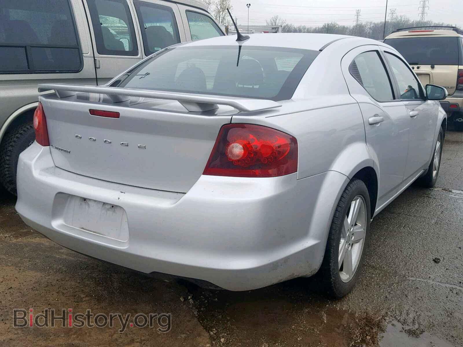 2011 DODGE AVENGER - VIN: 1B3BD1FB1BN574237 - Фото 4
