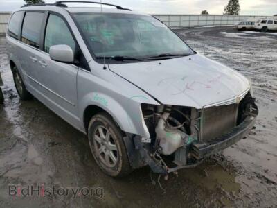 2010 Chrysler MINIVAN Town & COU, серебристый — VIN 2A4RR5D14AR414011, Copart