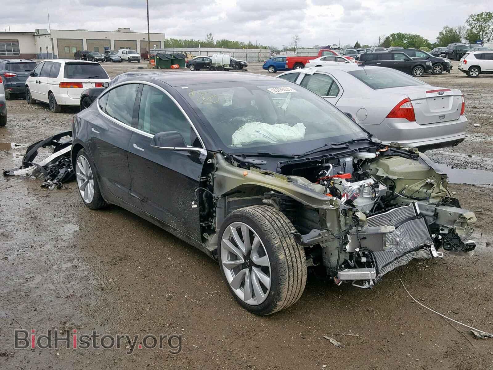 Фотография 5YJ3E1EB5JF131863 - TESLA MODEL 3 2018