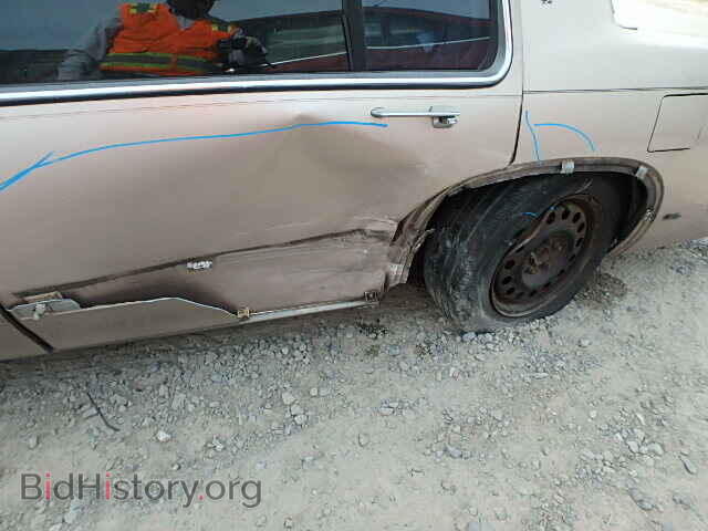 1993 CADILLAC DEVILLE - VIN: 1G6CD53B8P4275908 - Photo 10