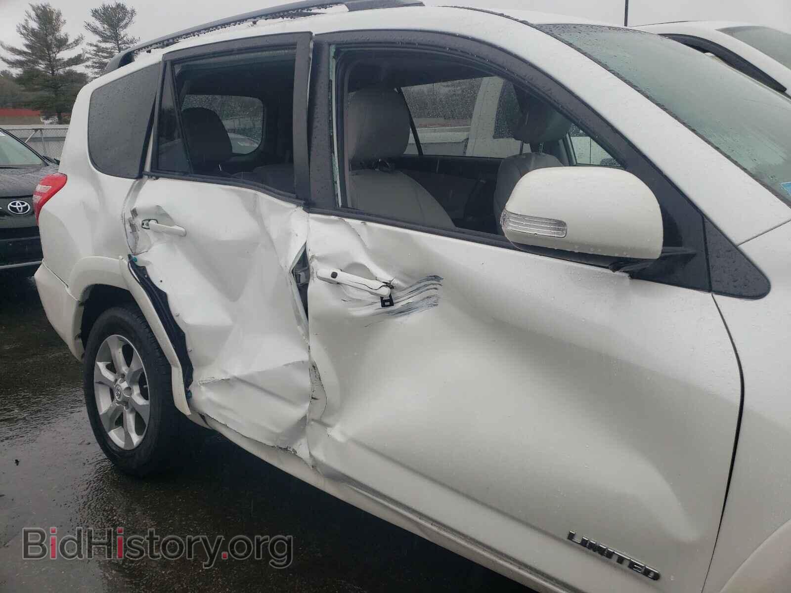 2011 TOYOTA RAV4 - VIN: 2T3DF4DV0BW151206 - Фото 9