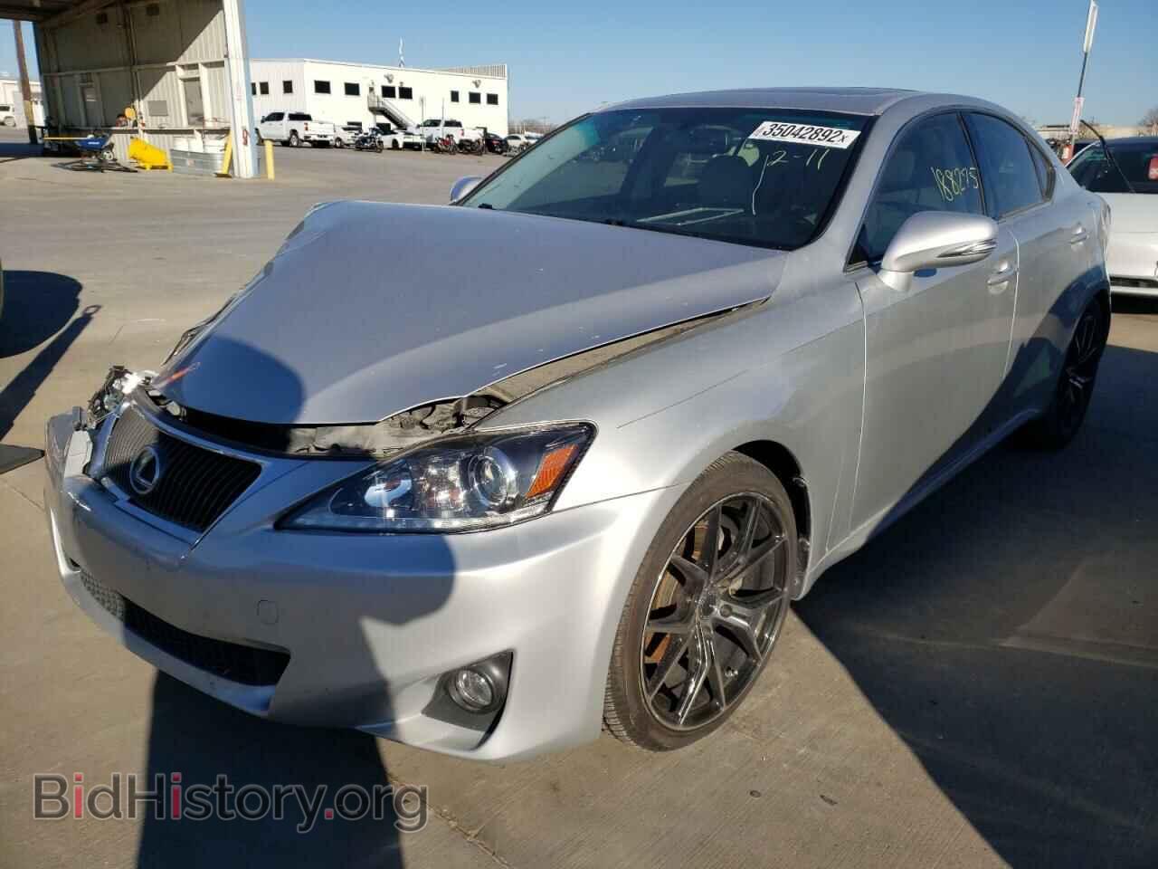 2011 LEXUS IS - VIN: JTHBF5C21B2100762 - Photo 2