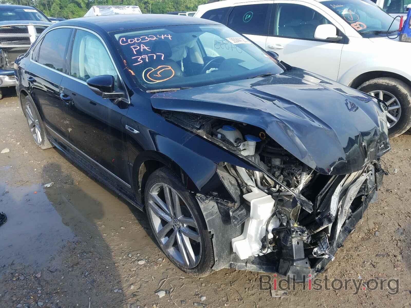 Photo 1VWDT7A35HC003977 - VOLKSWAGEN PASSAT 2017