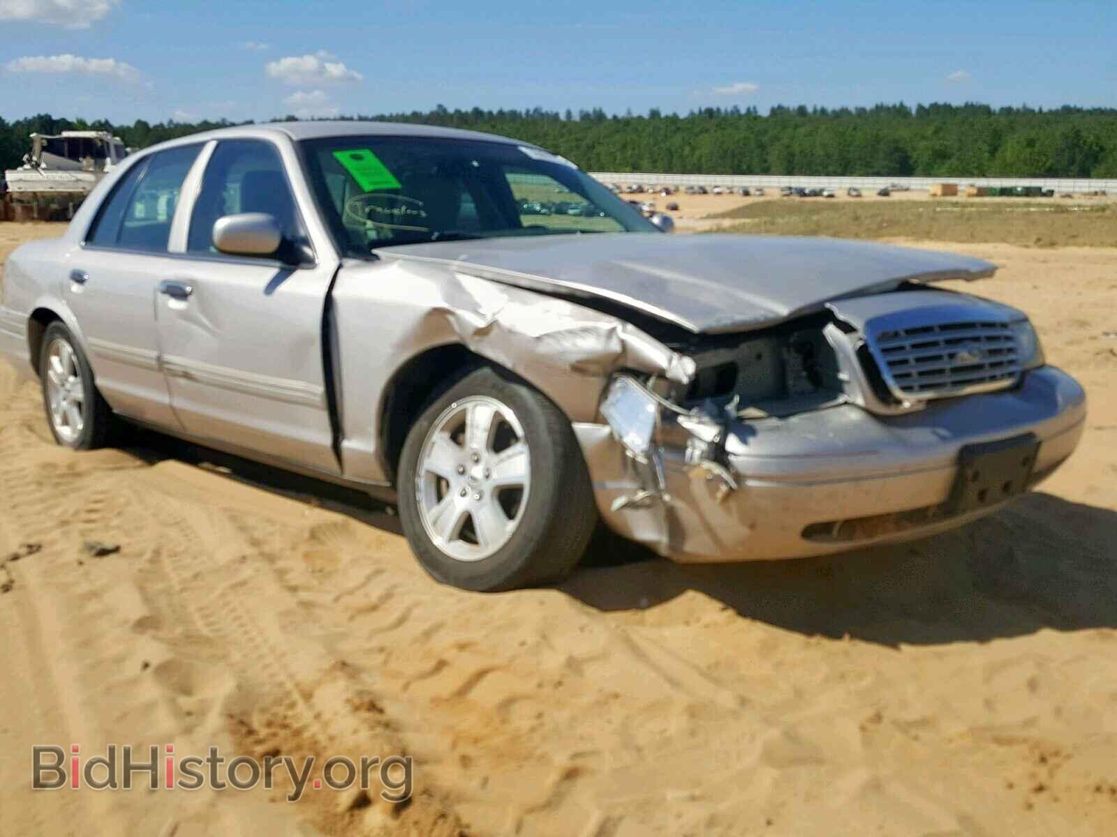 Photo 2FABP7EV6BX170410 - FORD CROWN VIC 2011