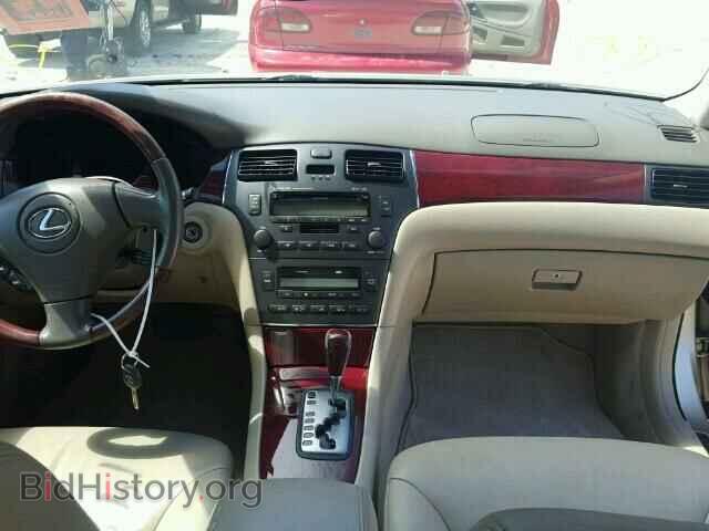 2002 LEXUS ES300 - VIN: JTHBF30G920038656 - Photo 9