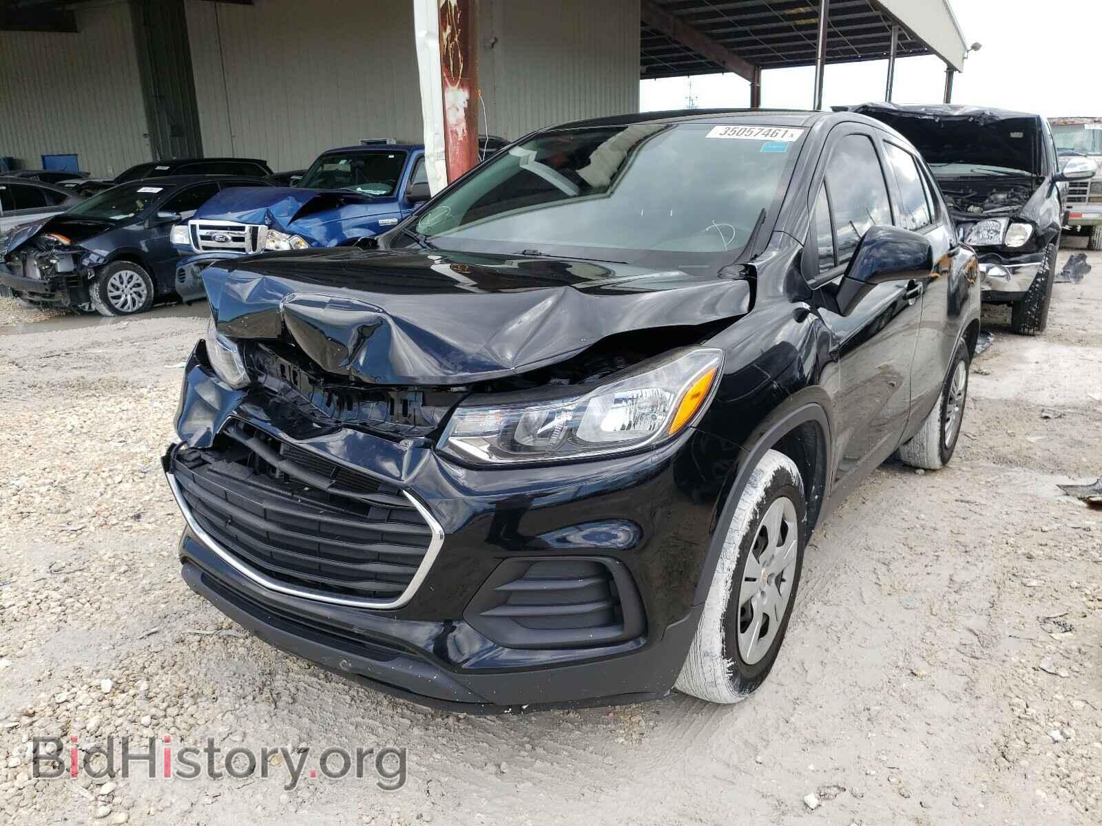 2017 CHEVROLET TRAX - VIN: 3GNCJKSB6HL288374 - Фото 2