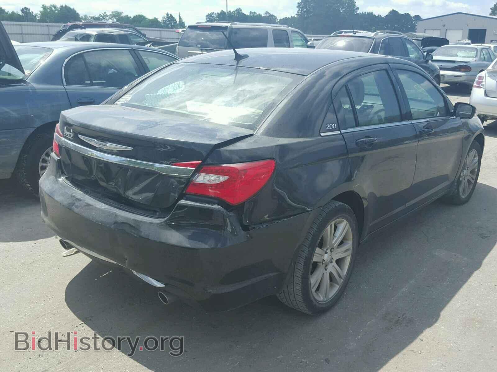 2011 CHRYSLER 200 - VIN: 1C3BC1FG2BN613032 - Фото 4