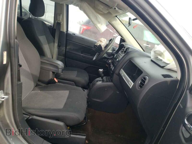 2014 Jeep COMPASS (VIN 1C4NJDBB2ED592798) — photo 5 of 10