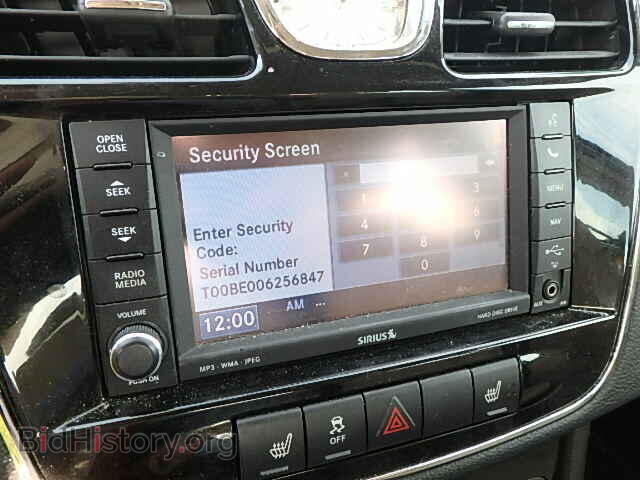 2012 CHRYSLER 200 - VIN: 1C3CCBCGXCN213235 - Фото 9