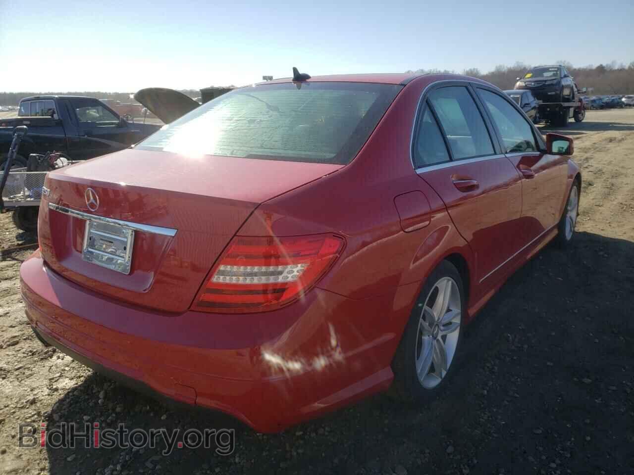 2013 MERCEDES-BENZ C-CLASS - VIN: WDDGF4HB5DA829646 - Фото 4