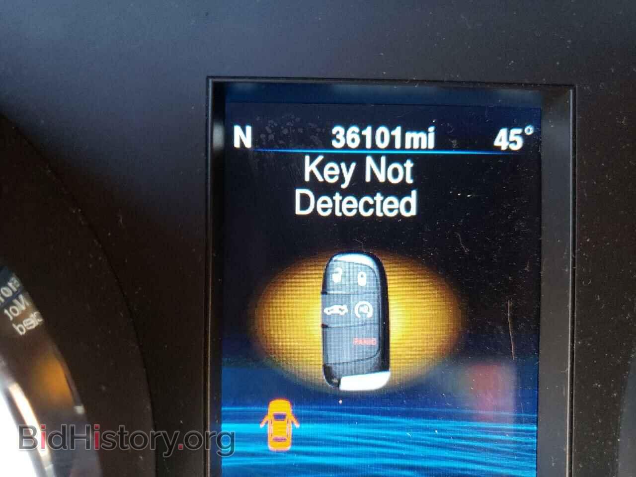 2014 CHRYSLER 300 - VIN: 2C3CCAET4EH263144 - Фото 8