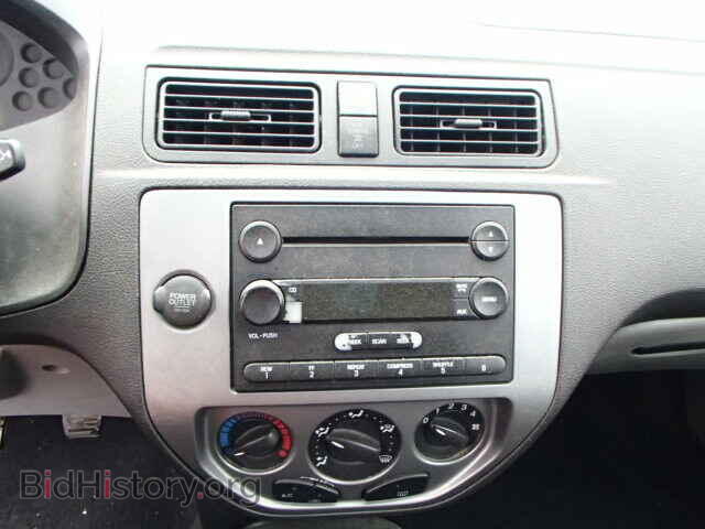 2005 FORD FOCUS - VIN: 3FAFP31N95R162384 - Фото 9