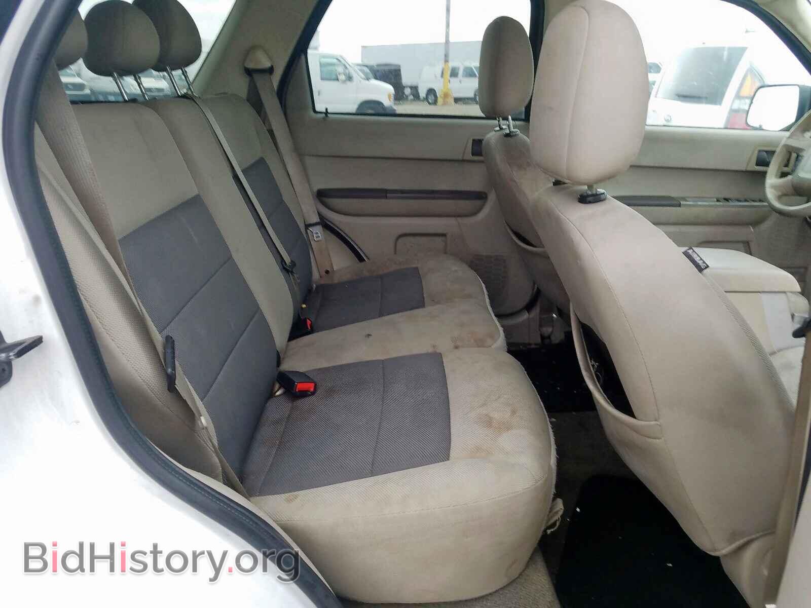 2008 FORD ESCAPE - VIN: 1FMCU93168KD15049 - Фото 6